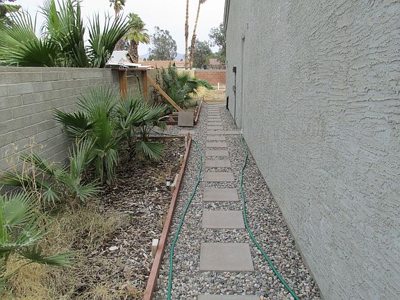 4th image of 1455 Bryan Dr
