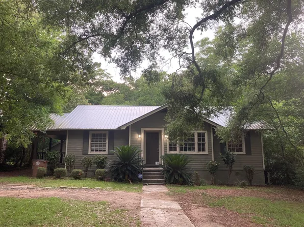 1655 Woodley Rd, Mobile, AL 36618