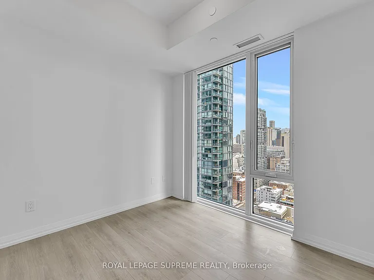 28 Widmer St #2929 — Photo 4