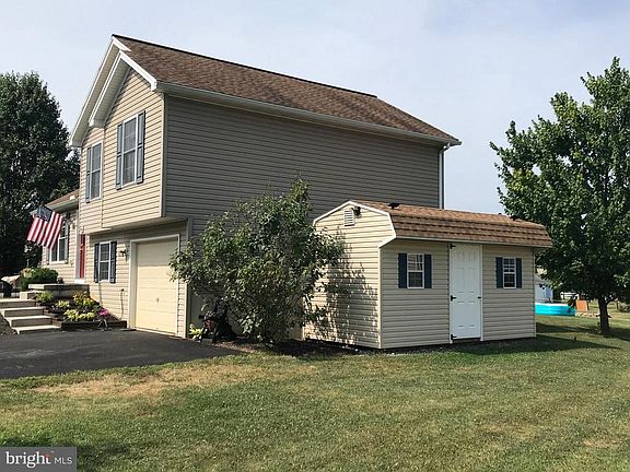 2nd image of 3833 Mountain Shadow Cir