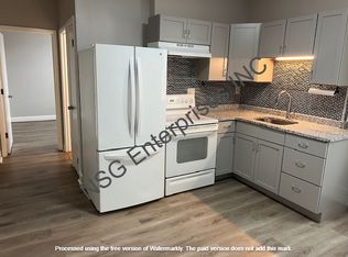 572 Essex St APT 3B, Lawrence, MA 01840