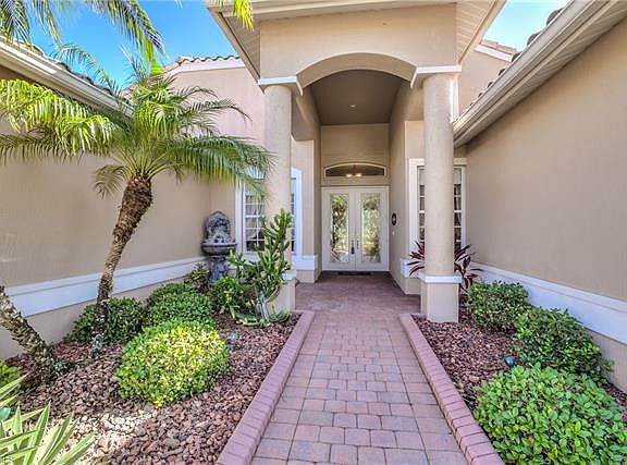 3rd image of 20293 Foxworth Cir