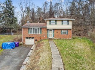 30 Riviera Rd, Pittsburgh, PA 15239