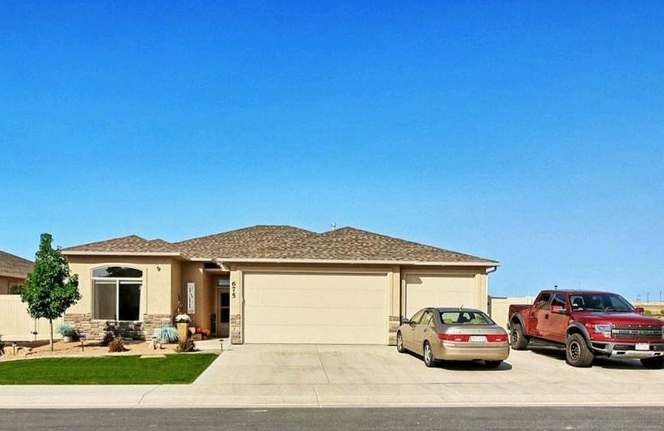 1st image of 675 Strathearn Dr