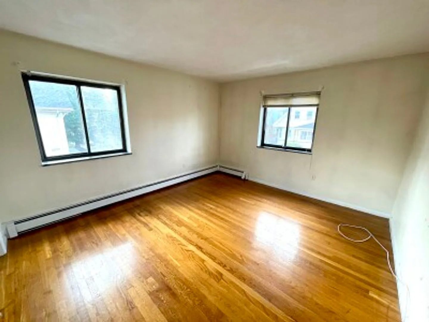 2-bedroom w/heat & hot water Allston Village — Photo 4