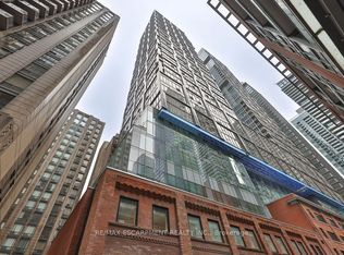 15 Mercer St #325, Toronto, ON M5V 0T8