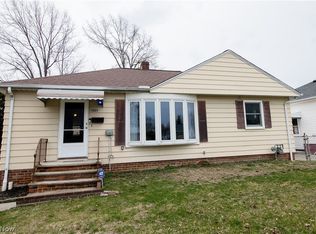 1825 Ridgewick Dr, Wickliffe, OH 44092