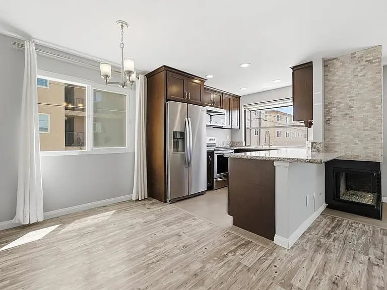 4355 Rialto St #7 — Photo 2