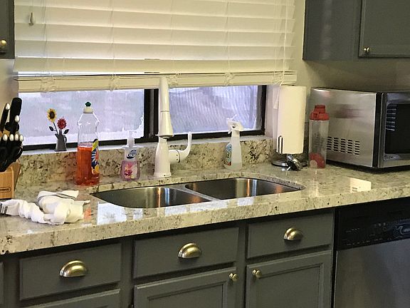 Beautiful granite counters