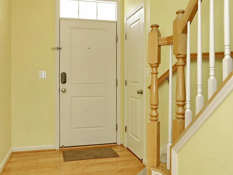31 Steeplechase Dr — Photo 8