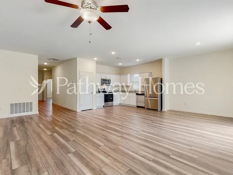 1529 Ancer Way — Photo 5