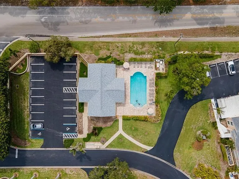760 Wiggins Lake Dr #205 — Photo 31