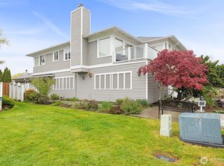 229 E 1st St #3, Port Angeles, WA 98362