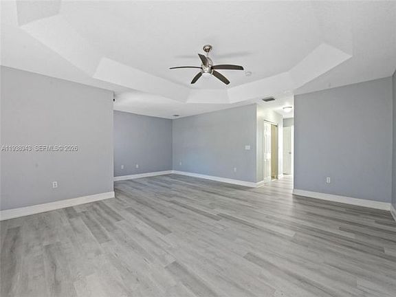 4th image of 1852 SW 156th Ave