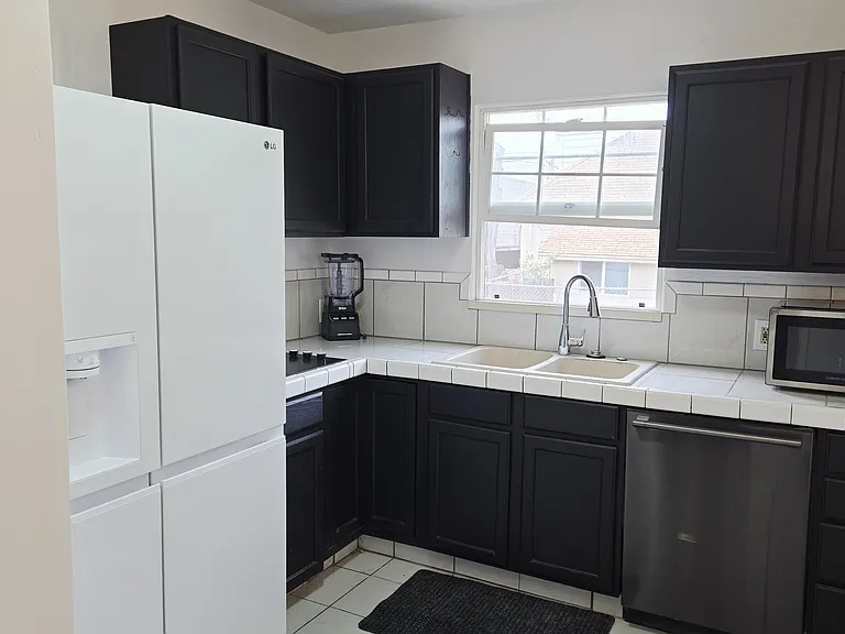 643 S Washington St — Photo 9
