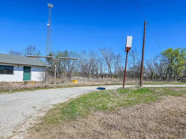 1 Highway 9 W, Eufaula, OK 74432