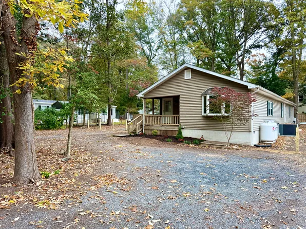 164 W Lake Dr, Milton, DE 19968