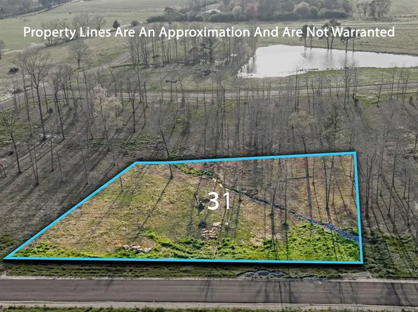 31 Garrett St, Rainsville, AL 35986