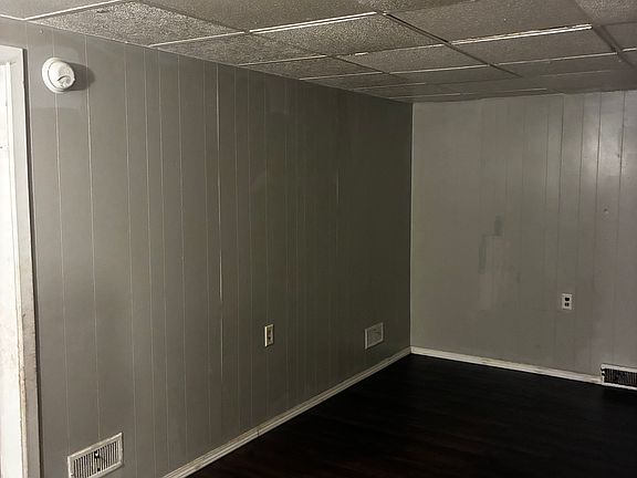 2nd image of 2512 Maffett St APT 2