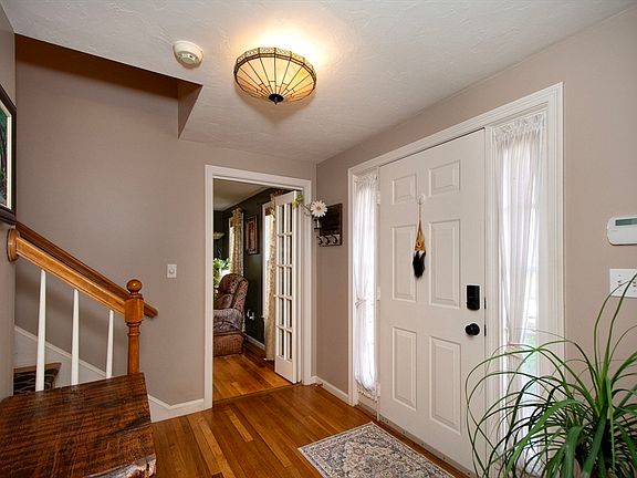 5th image of 51 Ocean Hill Dr