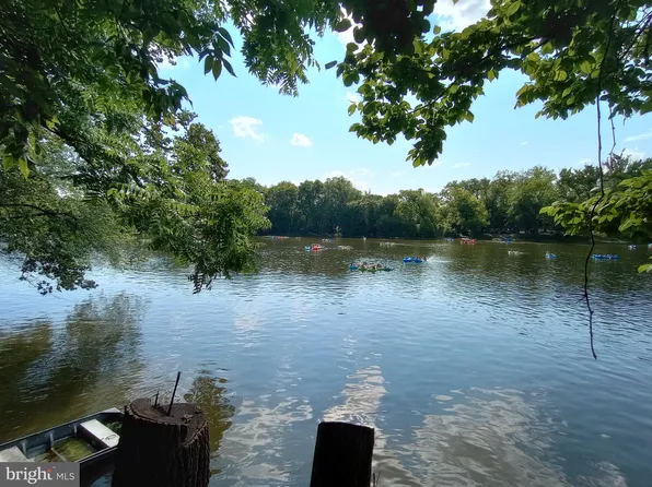 65 Rivermist Ln, Harpers Ferry, WV 25425