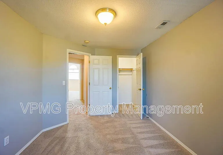 7608 NE 52nd St — Photo 21
