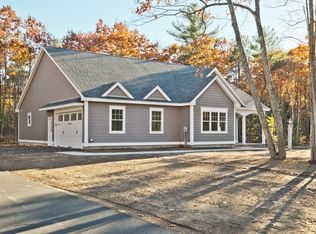 14 Camelot Cir, Old Orchard Beach, ME 04064