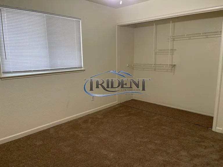 4400 Martel Dr — Photo 6
