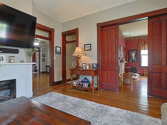 5th image of 120 N Washington St