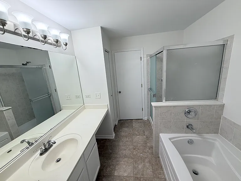 1424 Westhampton Dr — Photo 7