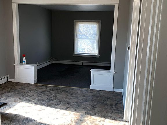 4th image of 207 S 10th Ave #2