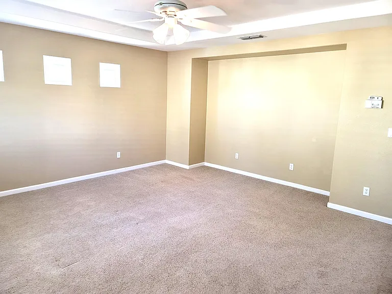 533 Stirling Ct — Photo 19