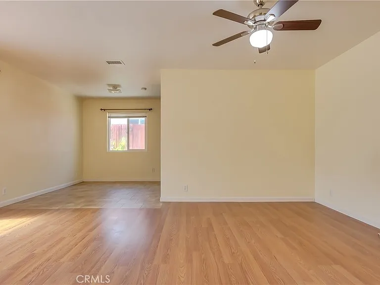 633 Elaine Ave — Photo 13