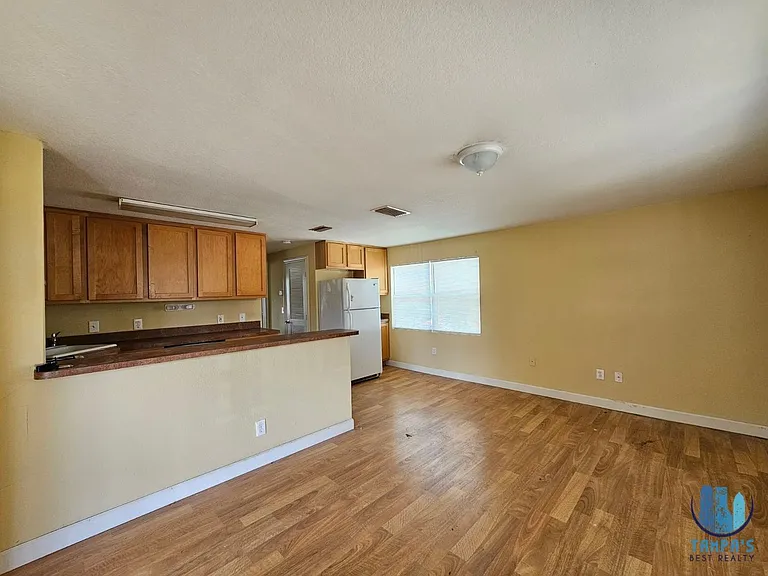 117 N Evergreen Ave #205 — Photo 5