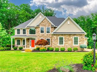 9603 Grand Oaks Trl, Olmsted Township, OH 44138