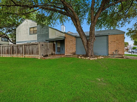 3rd image of 13114 BROOK GARDEN LN