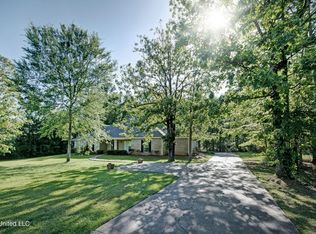 312 Greenbriar St, Brandon, MS 39047