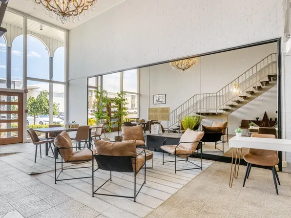 Royal Arms of Green Hills