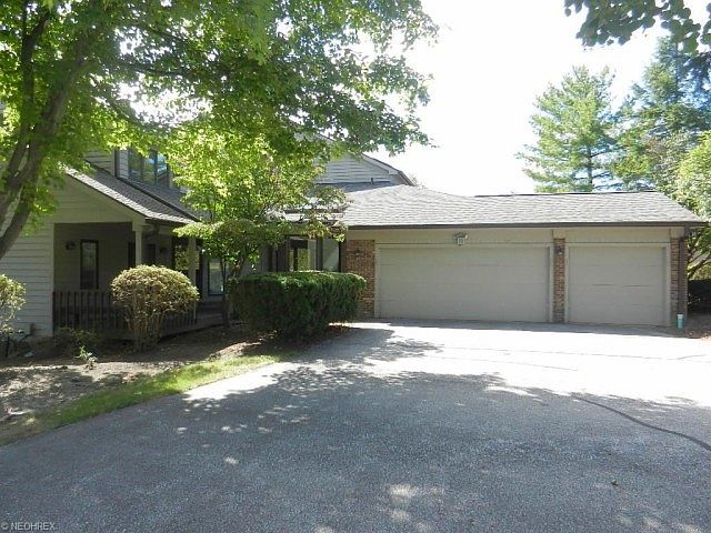 1st image of 68 Cove Ct