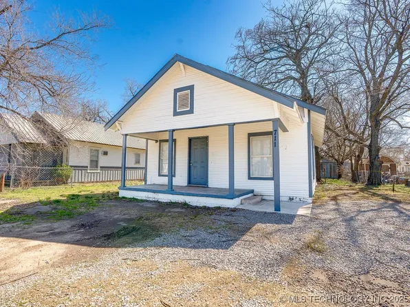 711 W 8th St, Ada, OK 74820