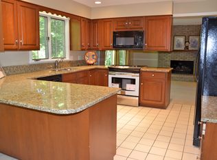 4308 Brambleridge Ln, Midland, MI
