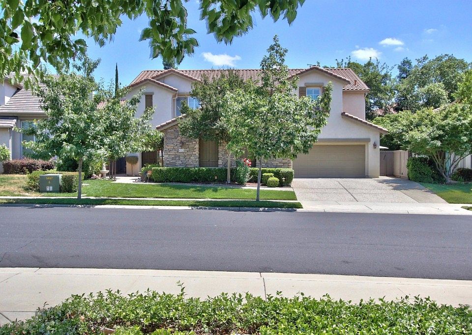 1st image of 6525 Laurel Crest Cir