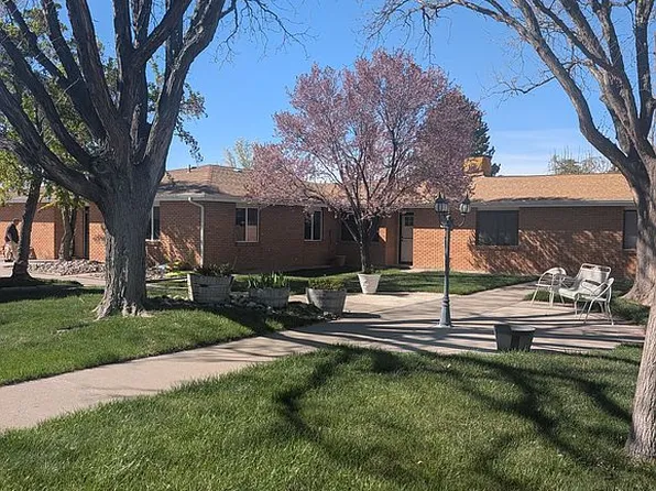 256 Park St APT A, Delta, CO 81416