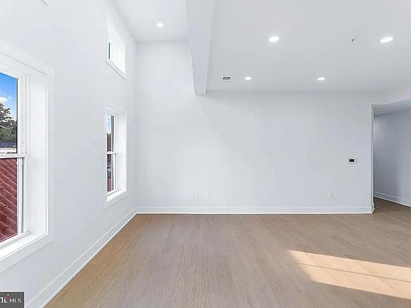 3rd image of 1109 Fern St NW #301