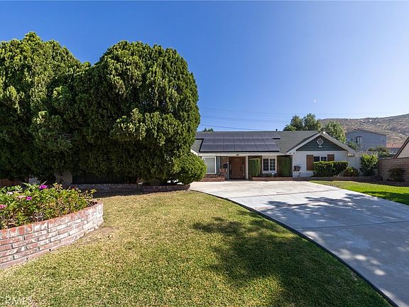 3rd image of 5553 Peacock Ln