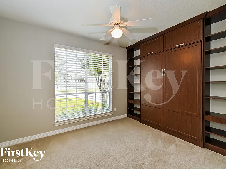 17714 Meadow Crossing Ln — Photo 15