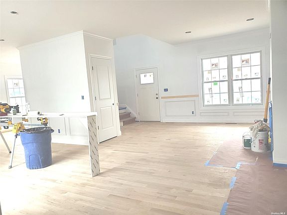 3rd image of 154 Maple St