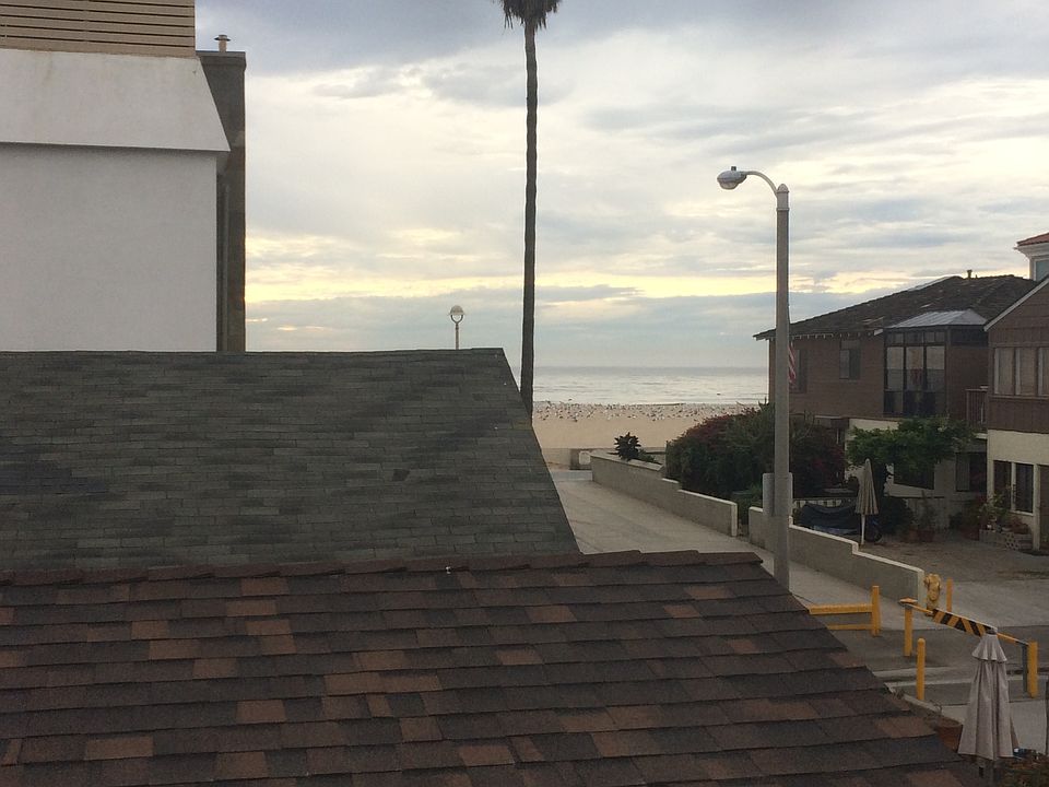 ocean view, three doors to Strand