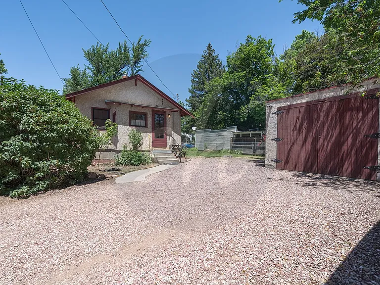 615 E Washington St — Photo 15