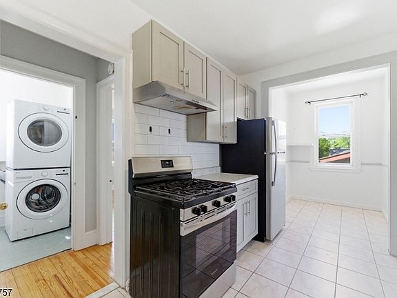 4th image of 773 Kingsland Ln